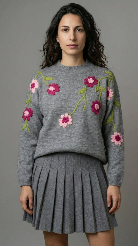 Set Maglione Grigio Ricamo Fiori e Gonna a Pieghe Romantico Chic