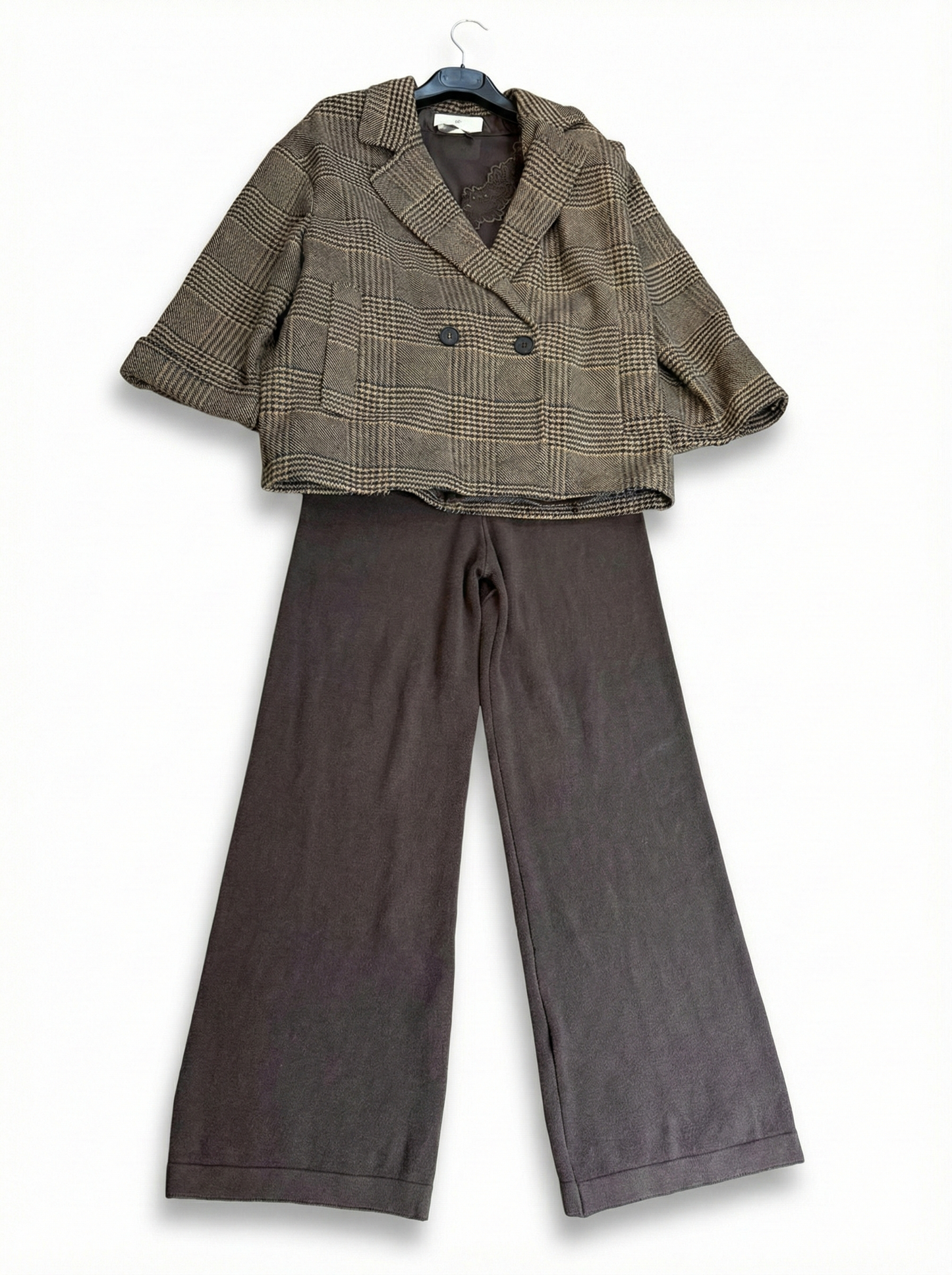 Set Outfit Boho Chic: Gilet Frange Marrone, Top Pizzo e Pantalone Palazzo Beige