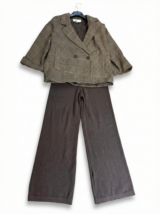 Set Outfit Boho Chic: Gilet Frange Marrone, Top Pizzo e Pantalone Palazzo Beige